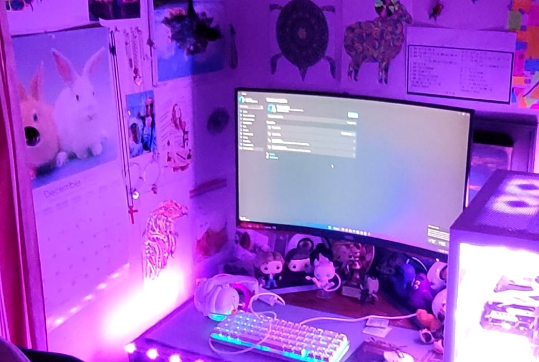 What Online School Looks Like: A Student Day in the Life Q&A With Faith