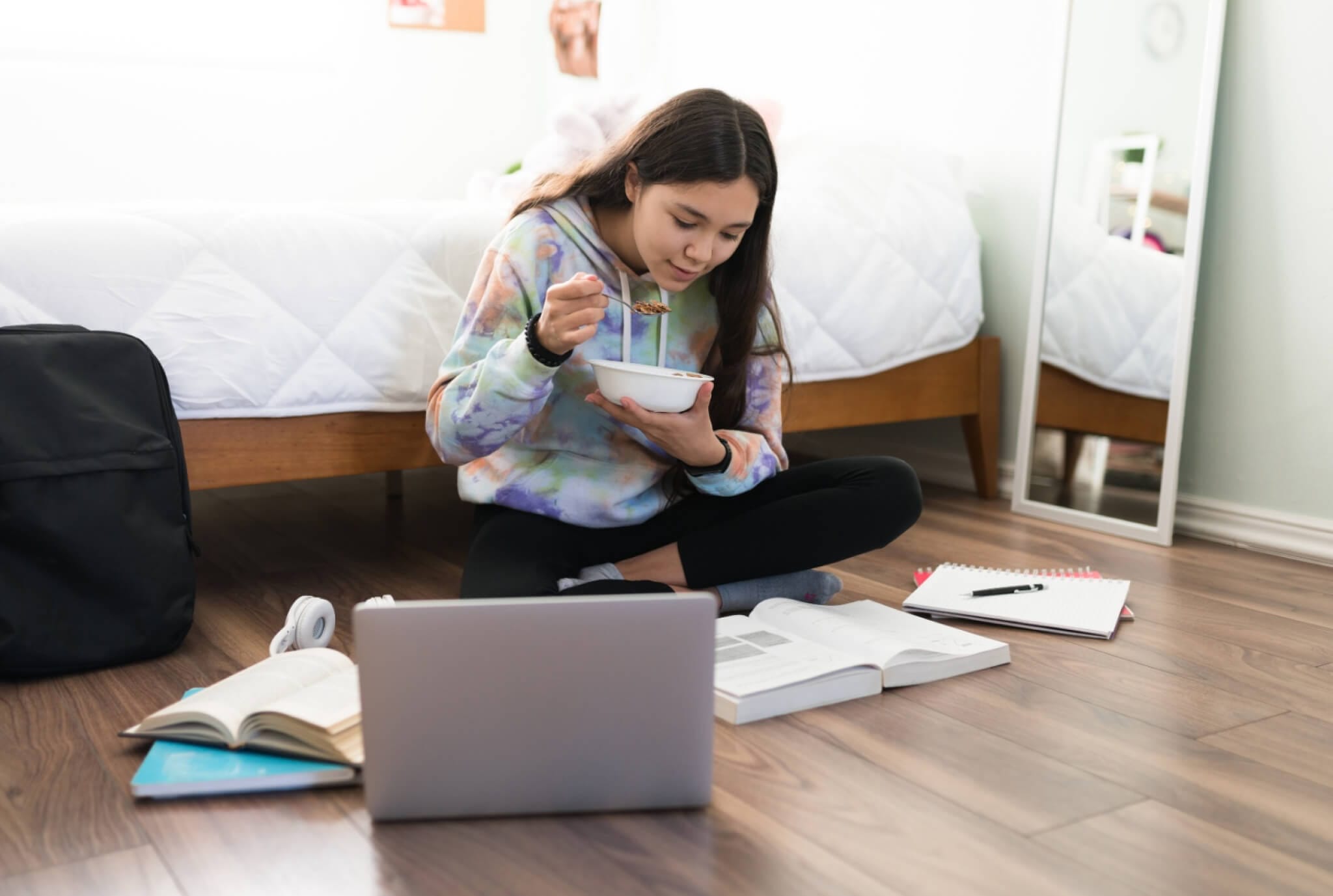 Myth Busters: What Online School Is Really Like—Straight From the Students Who Live It